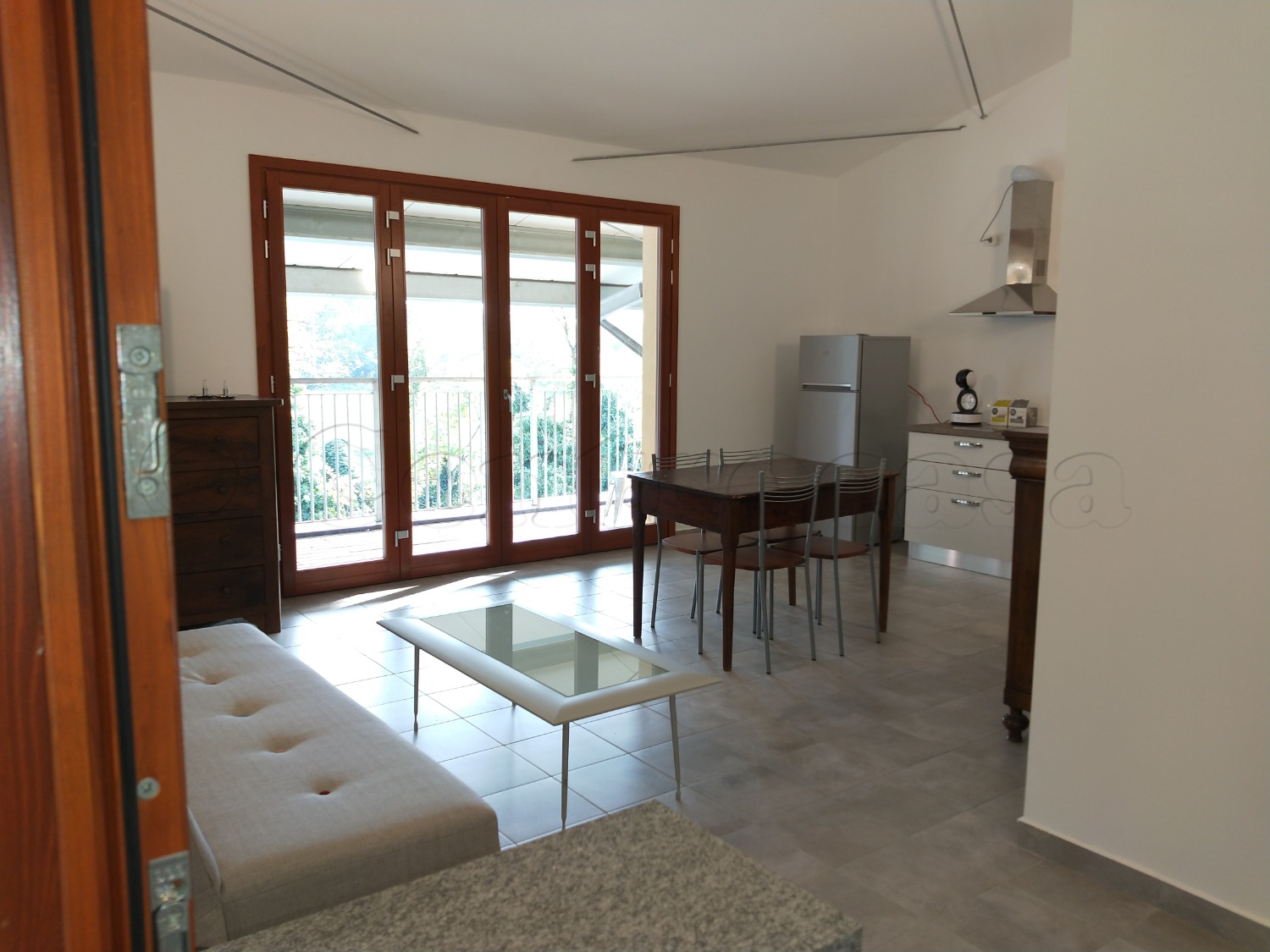 MAGENTA: TRILOCALE ARREDATO USO SOGGIORNI BREVI € 600