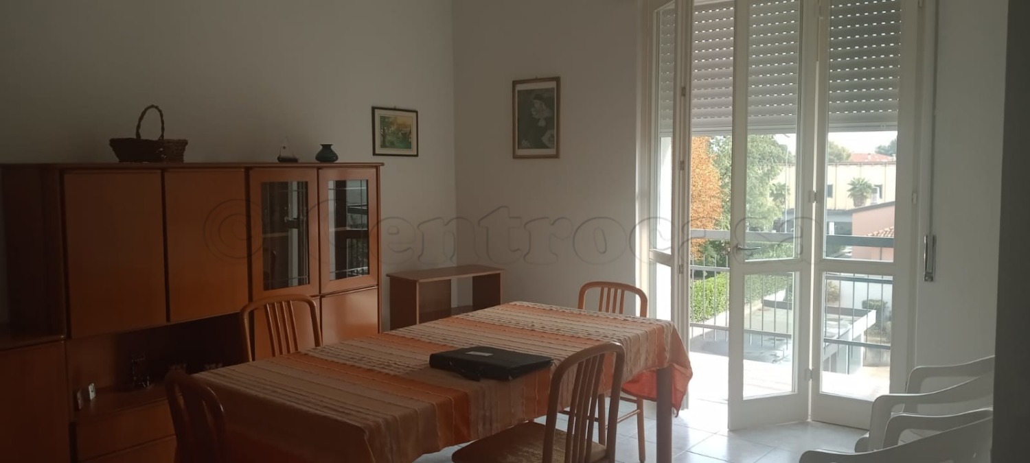 MAGENTA: AD.ZE OSPEDALE 3 LOCALI ARREDATO € 650