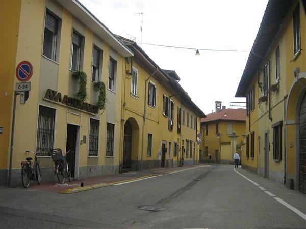 A203 Corbetta: IN CORTE Bilocale arredato € 550