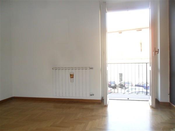 CENTRO -  In corte 2 locali € 500 A2173