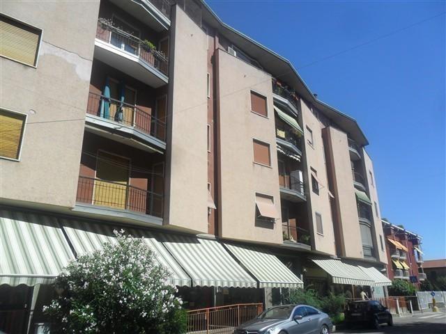 MAGENTA CENTRO - 2 LOCALI Parz arredato € 450 - A2284