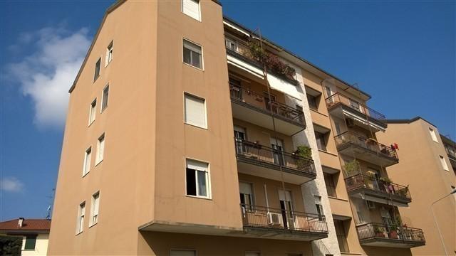 Rif A3139 MAGENTA Appartamento 3 locali € 480