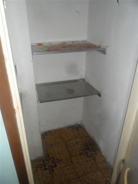 Rif. A3151 CASOREZZO 3 LOCALI ARREDATO/VUOTO € 400