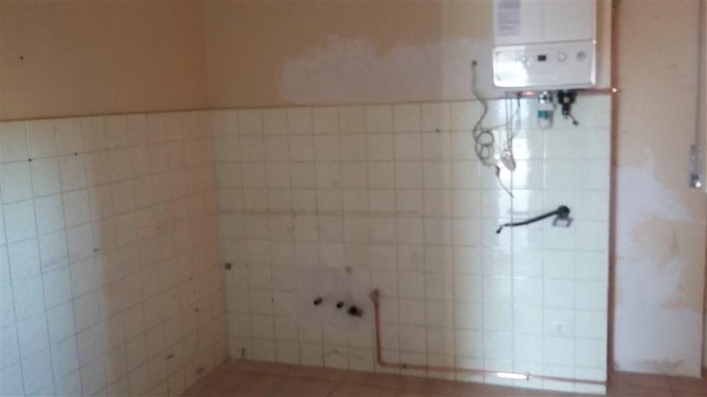 CASOREZZO -  3 LOCALI NON ARREDATO € 420 - A3160