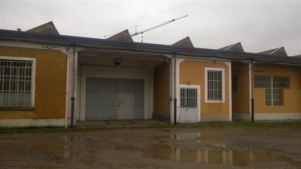 Rif. CA903 Magenta: CAPANNONE 690 mq - € 1.500