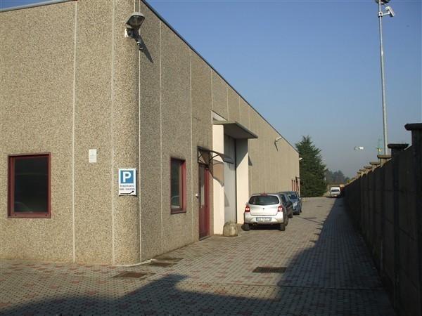 Rif. CA905 Magenta: Capannone di 500 mq € 1.500