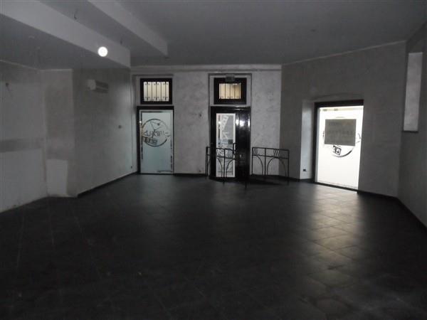 CENTRO -  Loc.Commerciale 5 locali € 2.083 LA510