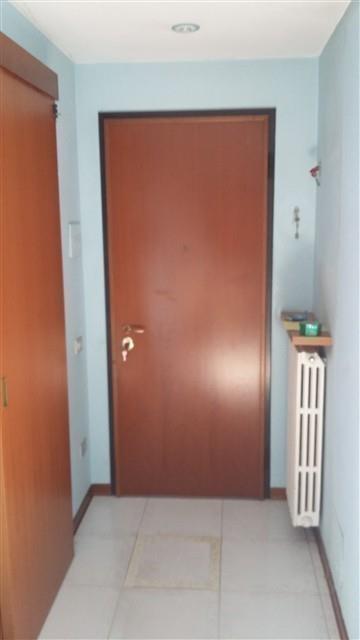 ROBECCO S/N:  3 LOCALI con Terrazzino € 140.000 - T3224