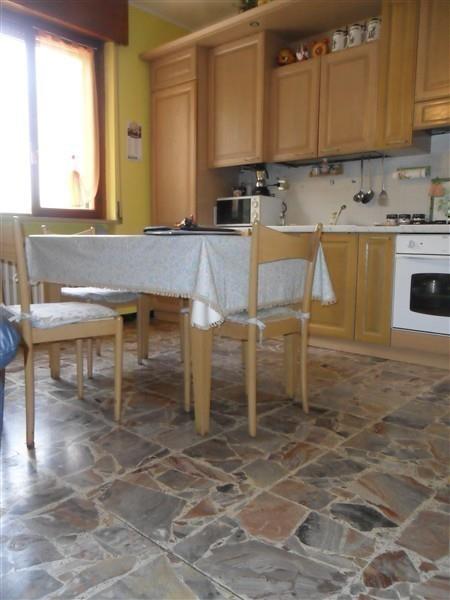 T395 BOFFALORA -  App.to in Villa di mq 138 € 130.000